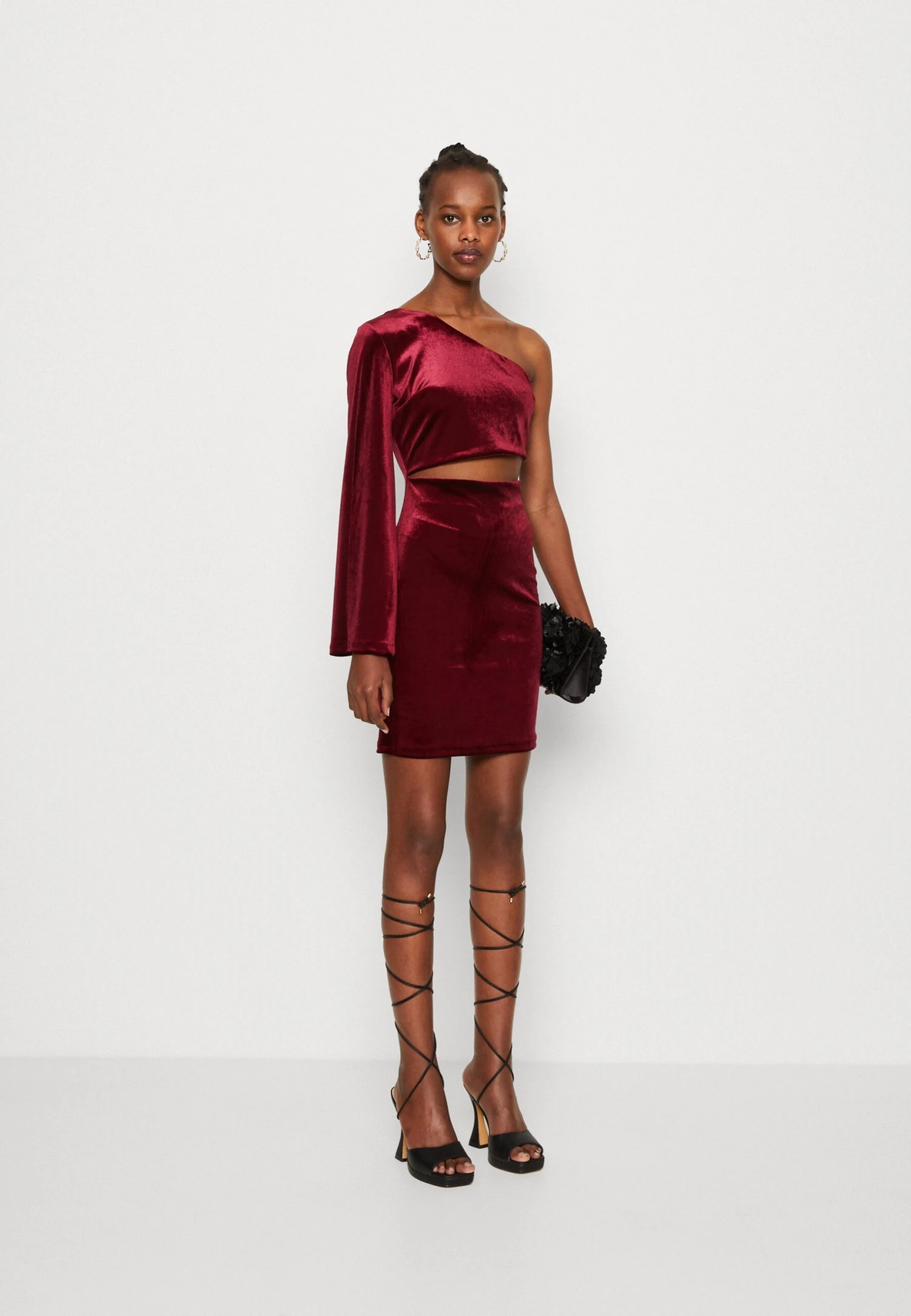 Wal G Valentines Mina Cut Out Mini - Robe De Soirée - Wine 4 Wal G Valentines Mina Cut Out Mini - Robe De Soirée - Wine – Image 2