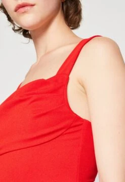 Wal G Maya Square Neck Maxi - Robe En Jersey - Red -Wal G 0772e68fb647443080170c25b110a842