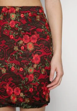 Wal G Peppy Skirt - Minijupe - Red/Black -Wal G 1a3f093f80744b828b73d793dba7b0ef