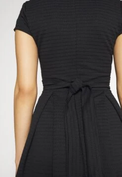 Wal G Briege Skater Dress - Robe De Jour - Black -Wal G 2b1e2406f34b44d8af4f48cf04421089