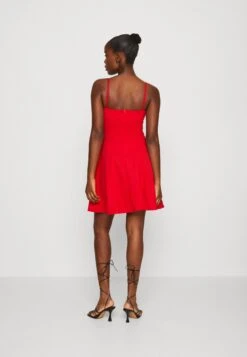 Wal G Vincent Skater Dress - Robe En Jersey - Red -Wal G 2fc1a39034d14fe4b2ba7f7ef28a5fa2