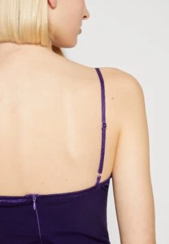 Wal G Dina Corset Maxi - Robe De Cocktail - Purple -Wal G 3b968317078645aaabf0cc5f10cfacd8