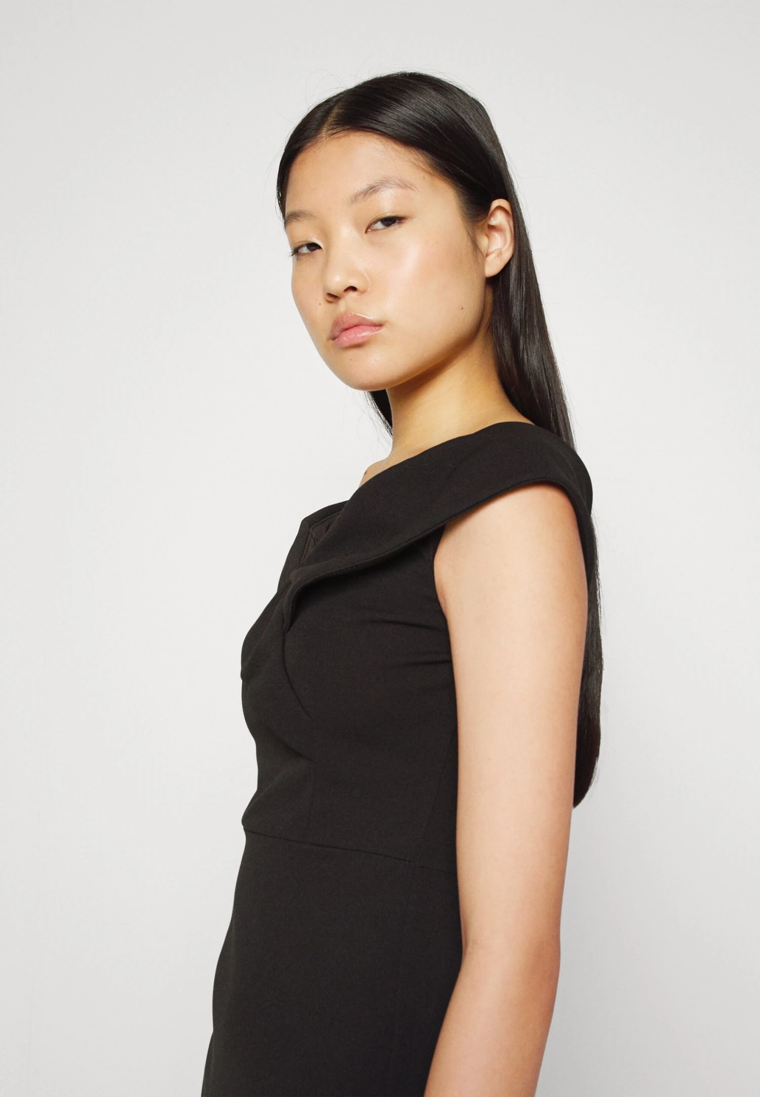 Wal G Zara Midi Dress - Robe De Soirée - Black 6 Wal G Zara Midi Dress - Robe De Soirée - Black – Image 4