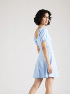 Wal G Robes Dété Robe D’été HALIDAY Femme Bleu Clair -Wal G 48a19e7f4eb732d54fae7acff5a11b5c