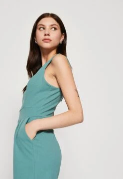 Wal G Cleo V Neck Playlist - Combinaison - Sage Green 11 Wal G Cleo V Neck Playlist - Combinaison - Sage Green -Wal G 4993f3cf32454ea683359f1a472d6955