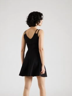 Wal G Mini-robes Robe WENDY Femme Noir -Wal G 502b4aa1817a0e5697a530973e932a8a