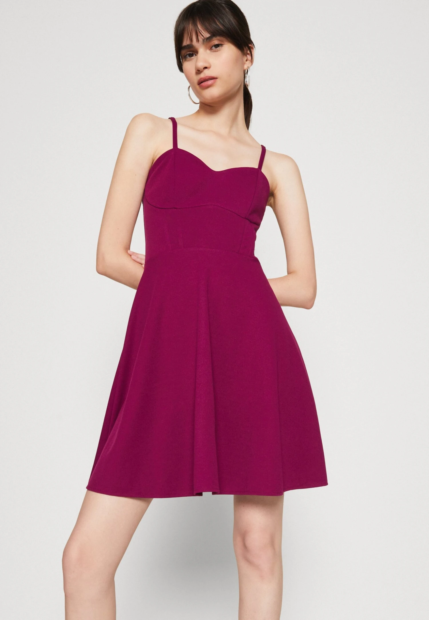 Wal G Asha Skater - Robe De Soirée - Plum 6 Wal G Asha Skater - Robe De Soirée - Plum – Image 4