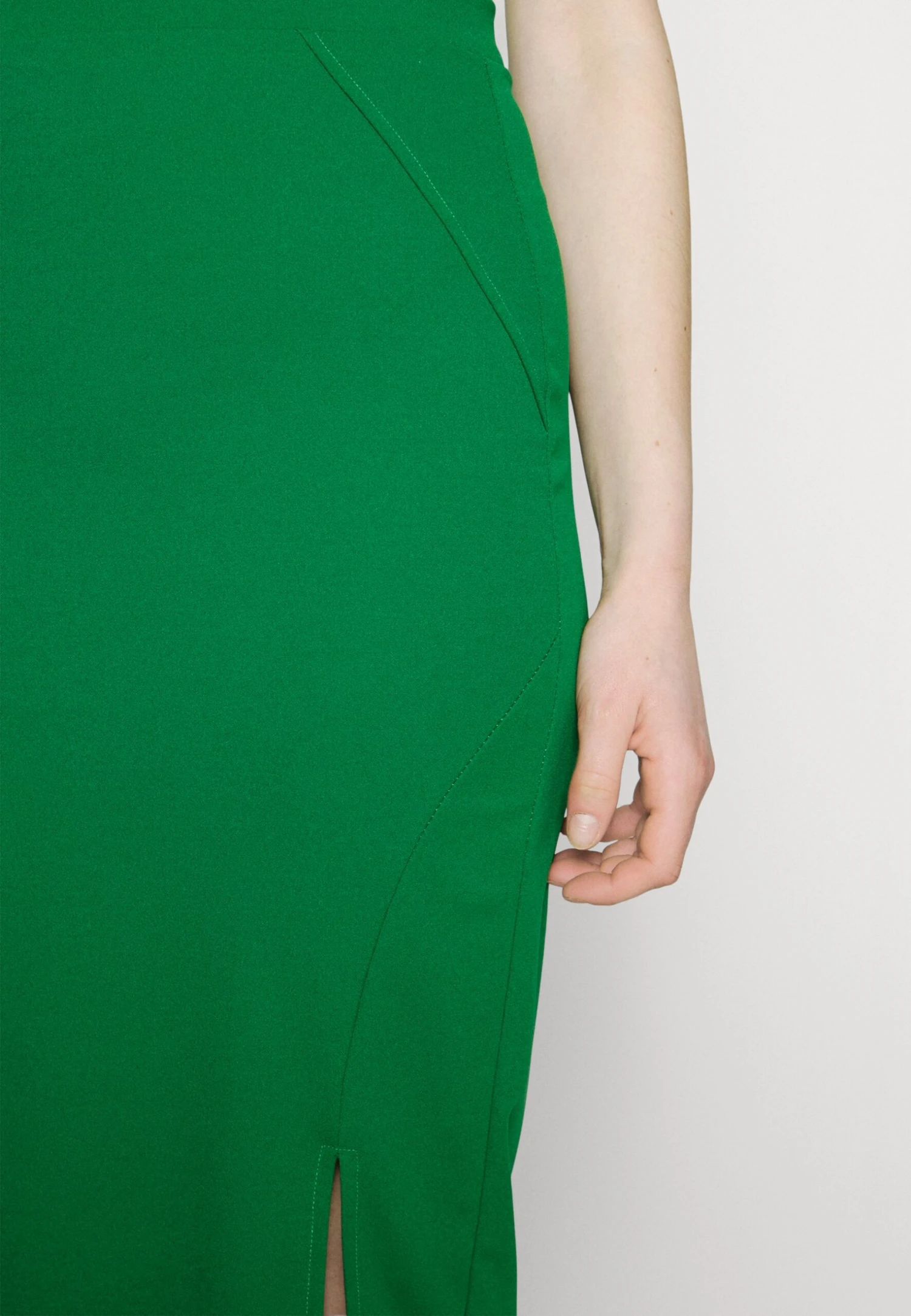 Wal G Lajo Midi Skirt - Jupe Crayon - Leaf Green 8 Wal G Lajo Midi Skirt - Jupe Crayon - Leaf Green – Image 6