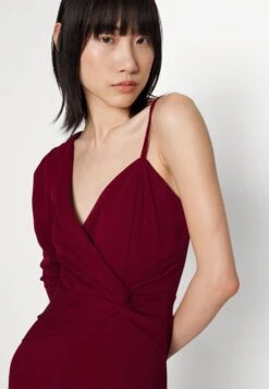 Wal G Ciaramin One Sleeve Jumpsuit - Combinaison - Berry Wine -Wal G 60255cb0745145cea7d839e471fbecf4