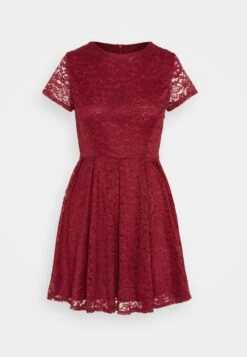 Wal G Leona Skater Dress - Robe De Soirée - Wine -Wal G 602feec643d8456ea9f5f907721d2d2a