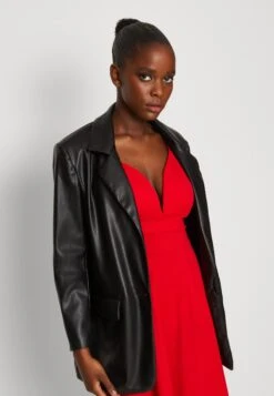 Wal G Vincent Skater Dress - Robe En Jersey - Red -Wal G 620a7ea48132430ba370f25598d0cc71