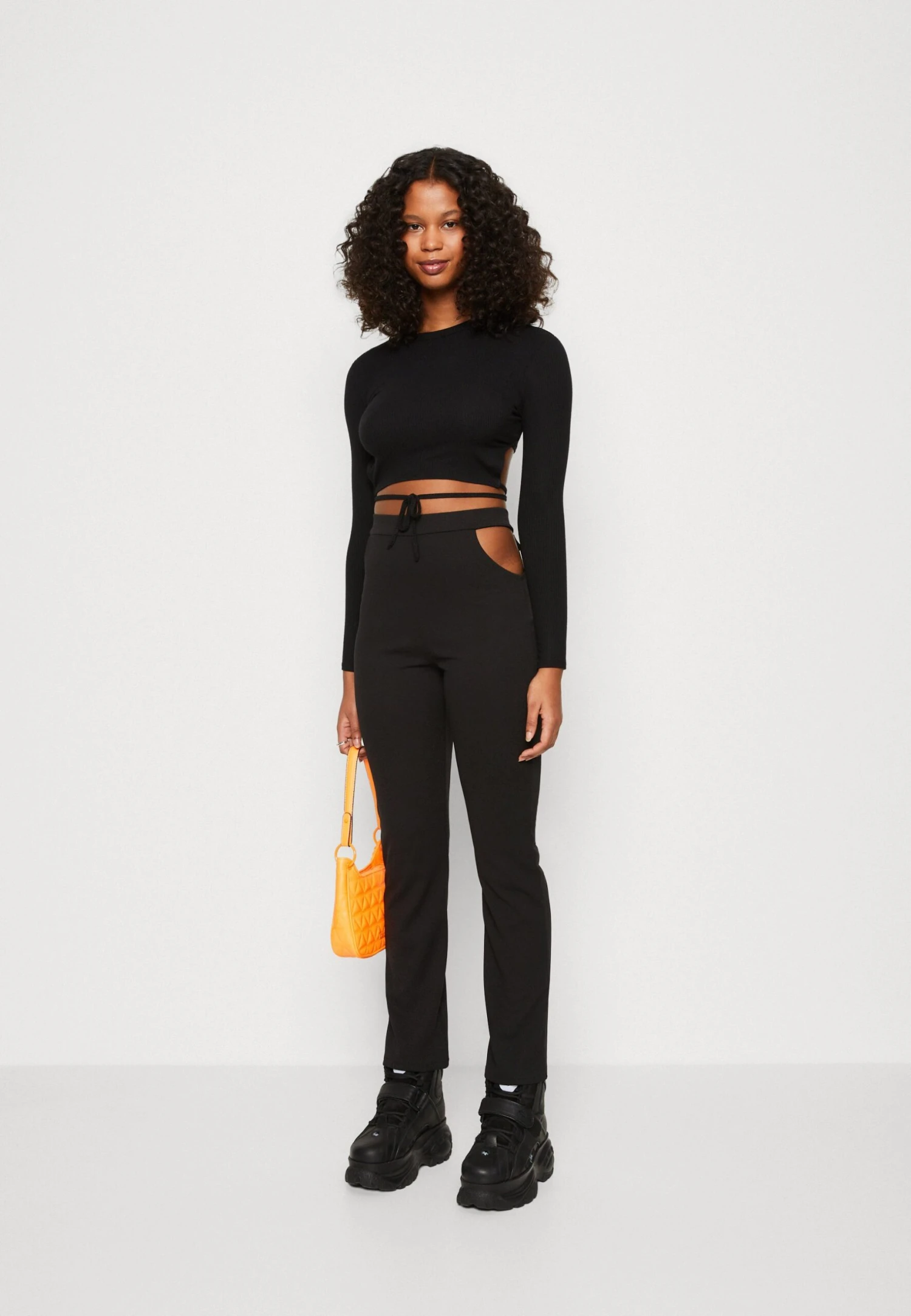 Wal G X Joey Back Detail - T-Shirt À Manches Longues - Black 4 Wal G X Joey Back Detail - T-Shirt À Manches Longues - Black – Image 2