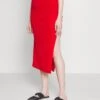 Wal G Reilly Rouched Midi Skirt - Jupe Crayon - Red 1 Wal G Reilly Rouched Midi Skirt - Jupe Crayon - Red -Wal G 63afc2903e8f4b58914ea95b81492902