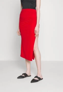Wal G Reilly Rouched Midi Skirt - Jupe Crayon - Red