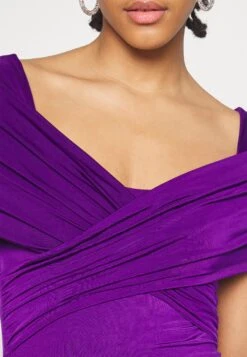 Wal G Wedding Odette Off Shoulder Maxi - Robe De Cocktail - Purple -Wal G 646cad2eb3ad4bf09eb9f338d719dea2