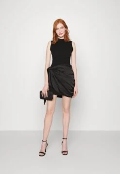 Wal G Holiday Alex Wrap Skirt Mini - Robe De Soirée - Black 8 Wal G Holiday Alex Wrap Skirt Mini - Robe De Soirée - Black -Wal G 657e7d0186284b3ea86012bbb898bce2