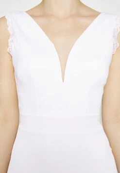 Wal G Wgxzl Wedding - Henny V Neck Maxi Dress - Robe De Cocktail - White -Wal G 74079b5c47a64a1db10cc1bc33d04ffb