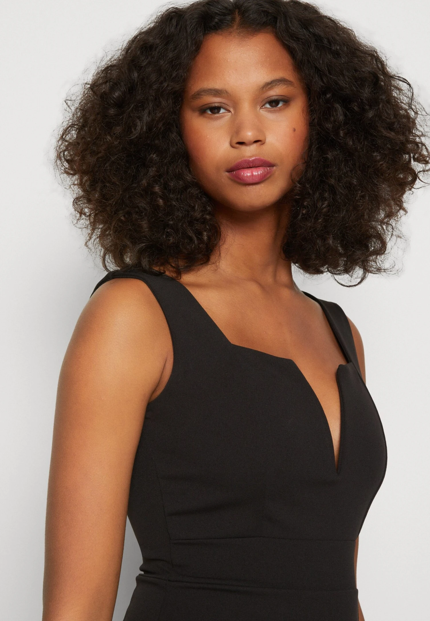 Wal G Cruise Midi Dress - Robe Fourreau - Black 6 Wal G Cruise Midi Dress - Robe Fourreau - Black – Image 4