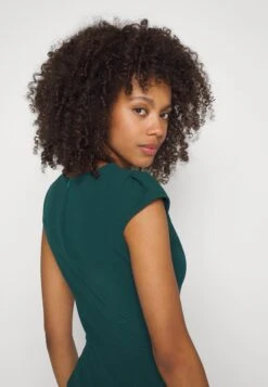 Wal G Short Sleeve V Neck - Combinaison - Forest Green -Wal G 7605d3415c1a43feb188befb417ada77