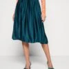 Wal G Penny Pleat Skirt - Jupe Plissée - Emerald Green
