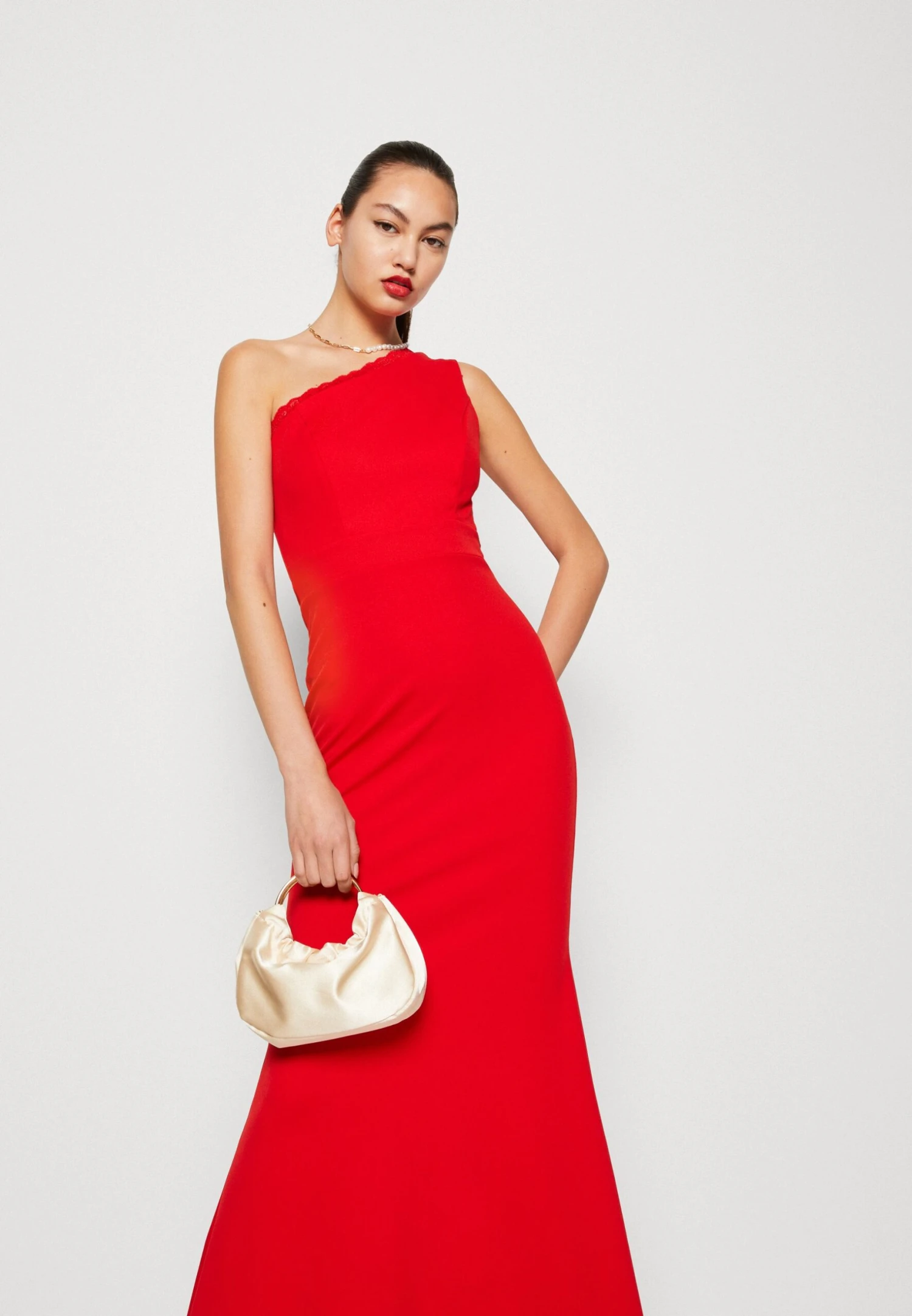 Wal G Wendy One Shoulder Maxi Dress - Robe En Jersey - Red 6 Wal G Wendy One Shoulder Maxi Dress - Robe En Jersey - Red – Image 4