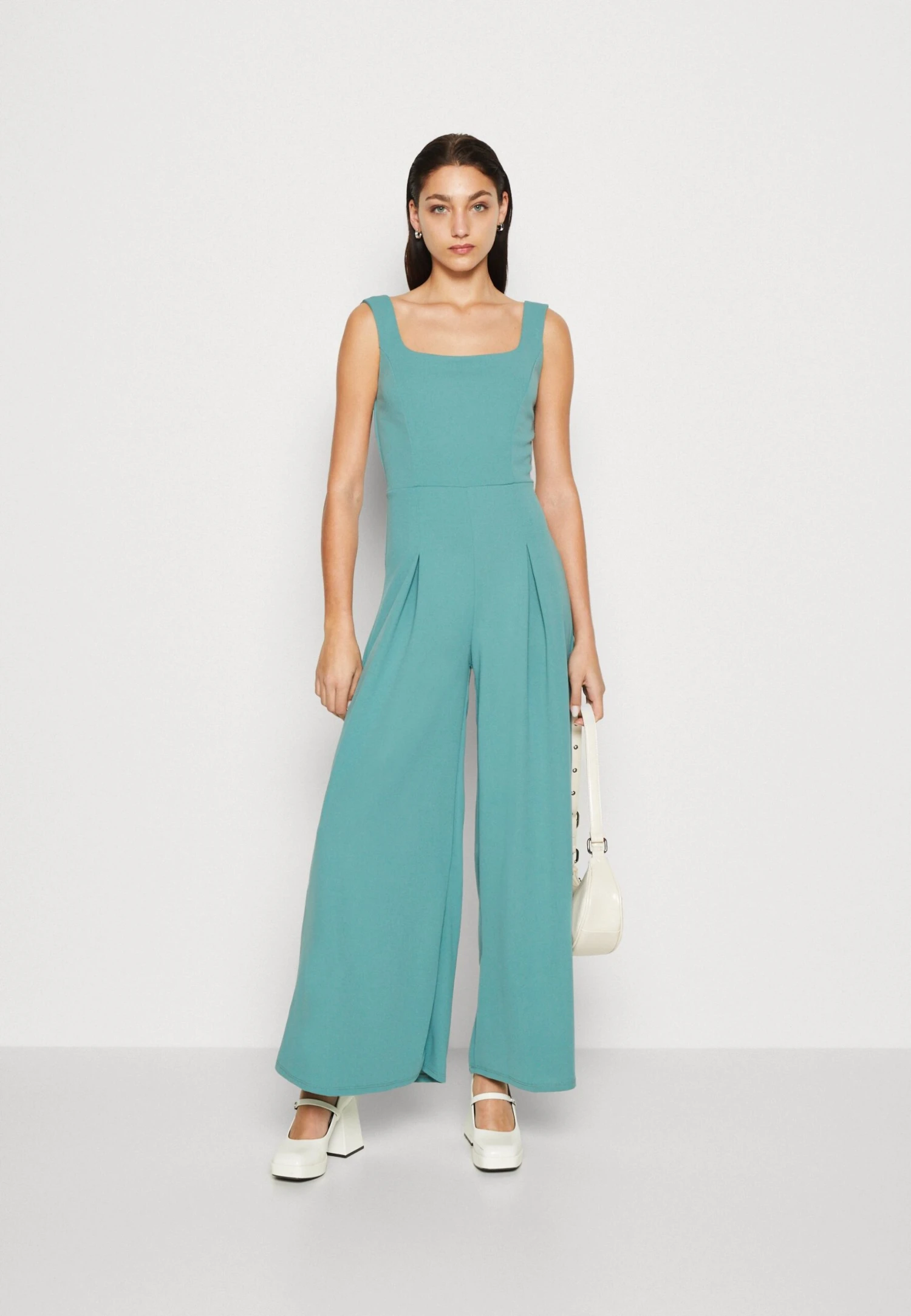 Wal G Rian Wide Leg Pleat - Combinaison - Sage Green 4 Wal G Rian Wide Leg Pleat - Combinaison - Sage Green – Image 2