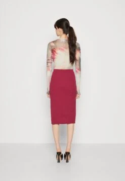 Wal G Valentines Heart Midi Skirt - Jupe Crayon - Magenta -Wal G 7e3123c7a9914eebbdecb3413afd9347