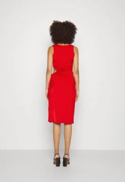 Wal G Ollie Cut Out Midi Dress - Robe De Soirée - Red -Wal G 81bcdd5b10414efc9038c1a6504d124e