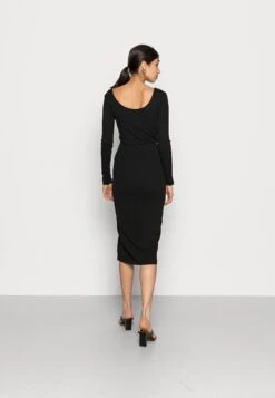 Wal G Tortoise Button Skirt - Jupe Crayon - Black -Wal G 839c151274fe479192958743fac046e2