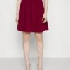 Wal G Zara Pleated Skater Skirt - Jupe Trapèze - Berry Wine -Wal G 87d86a798315484dba4a98c96a8ad6f8