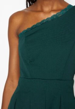 Wal G Janine Skater Dress - Robe En Jersey - Forest Green -Wal G 8b02d216a269466e9e69c61dea7346b0