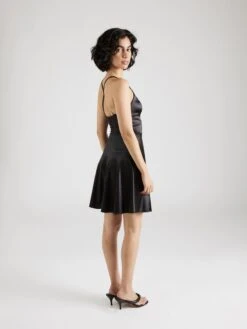 Wal G Robes De Cocktail Robe De Cocktail JOSH Femme Noir 10 Wal G Robes De Cocktail Robe De Cocktail JOSH Femme Noir -Wal G 92fec2444d2f06b72f18dc7eaac2dfbb