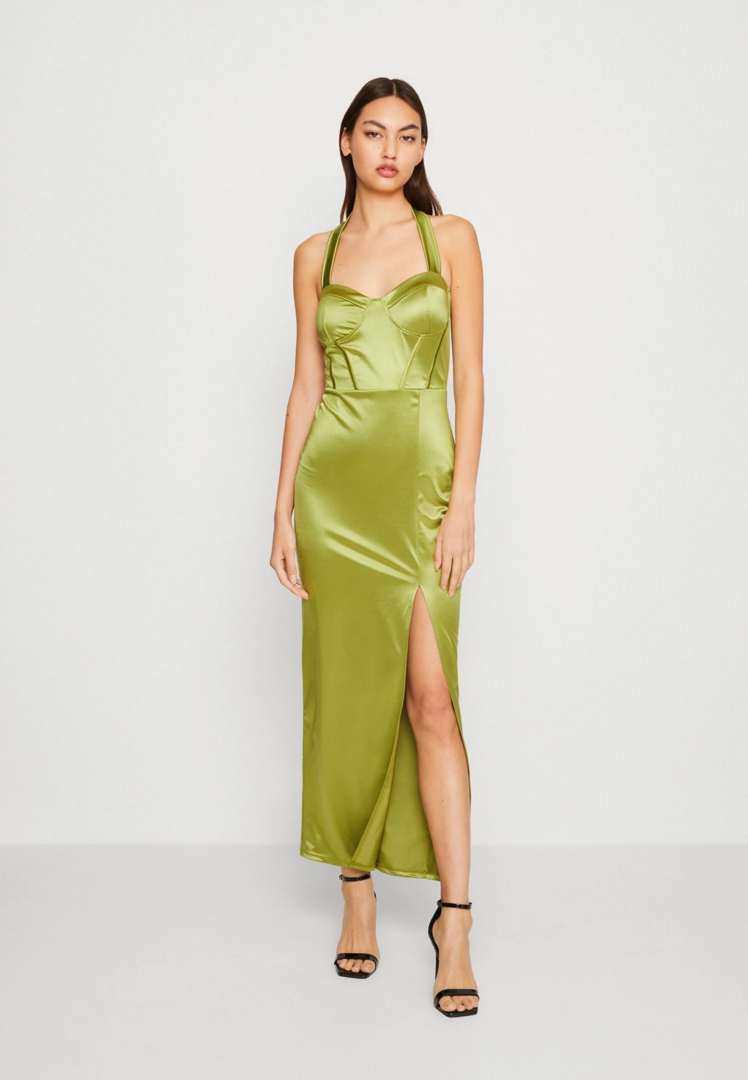 Wal G Mona Halter Neck Maxi - Robe De Cocktail - Pea Green 3 Wal G Mona Halter Neck Maxi - Robe De Cocktail - Pea Green