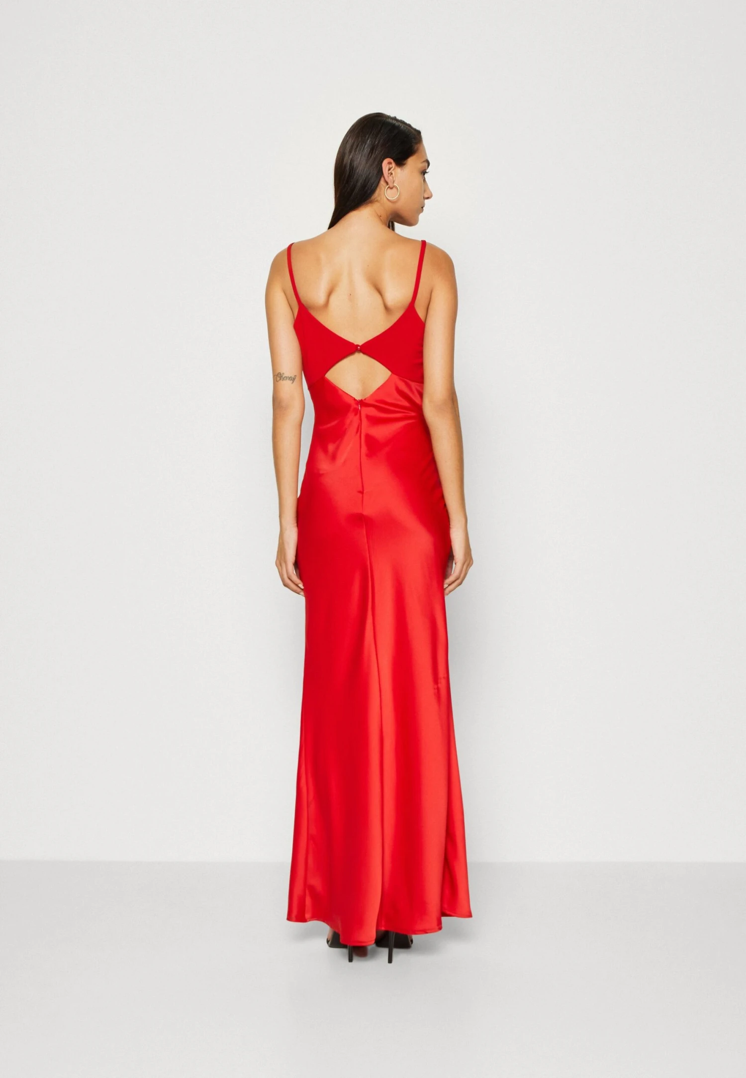 Wal G Moana Cut Out - Robe De Cocktail - Red 5 Wal G Moana Cut Out - Robe De Cocktail - Red – Image 3