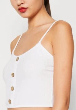 Wal G Christina Button Crop Top - Débardeur - White 13 Wal G Christina Button Crop Top - Débardeur - White -Wal G a1ed848d6b8f4ce3af1dba32908d099f