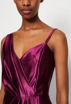 Wal G Valentines Esme Pleat Maxi - Robe De Cocktail - Plum -Wal G a4b01c2274a944b5a7e29b6367be7b60