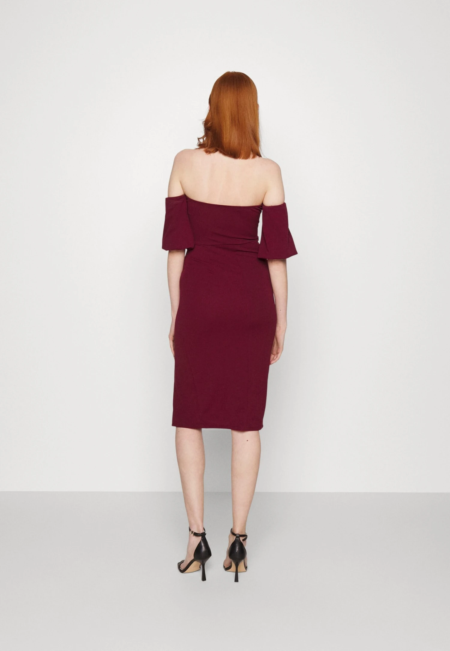 Wal G Cylon Off Shoulder Midi Dress - Robe De Soirée - Berry Wine 5 Wal G Cylon Off Shoulder Midi Dress - Robe De Soirée - Berry Wine – Image 3