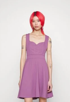 Wal G Missy Heart Skater Dress - Robe De Soirée - Mauve Pink