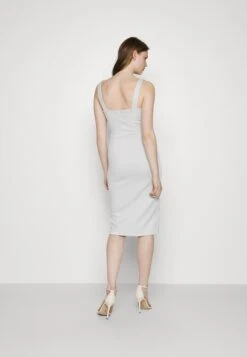 Wal G Wedding Alma V Neck Midi - Robe De Soirée - Sage Green 9 Wal G Wedding Alma V Neck Midi - Robe De Soirée - Sage Green -Wal G c6359a24a0bc4c76bff2365449a0c372