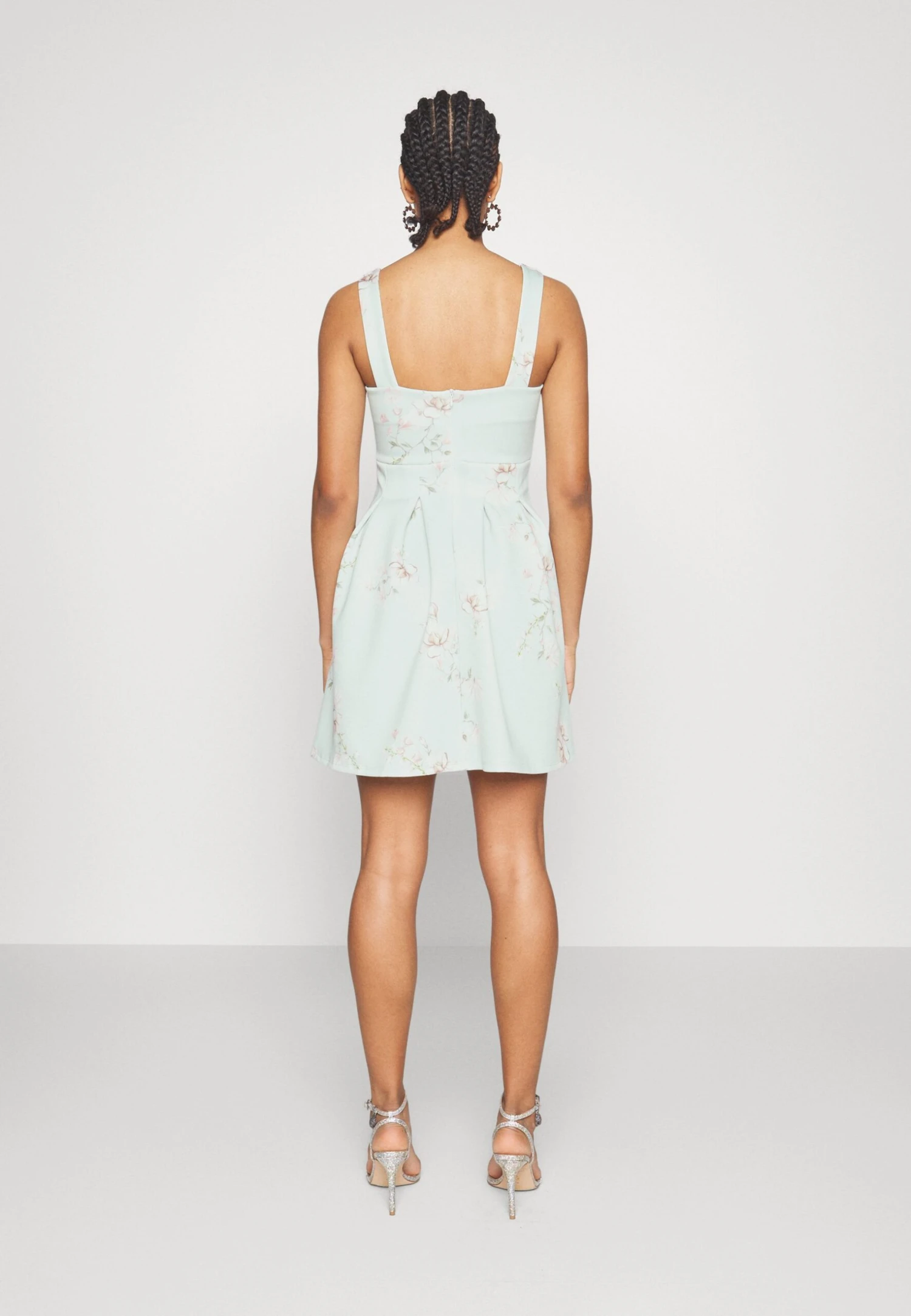 Wal G Wedding - Lila V Neck Print Skater - Robe De Soirée - Hellgrün, Mehrfarbig 5 Wal G Wedding - Lila V Neck Print Skater - Robe De Soirée - Hellgrün, Mehrfarbig – Image 3