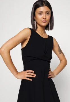 Wal G Jaqueline Skater Dress - Robe De Soirée - Black -Wal G d29d0c82835c49b0b9ed484ab68e0b8d