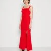 Wal G Maya Square Neck Maxi - Robe En Jersey - Red -Wal G d5e5a2a153b94c57bbe2c2c4691f74ec