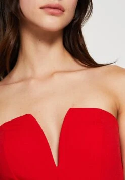 Wal G Christa V Neck Playsuit - Combinaison - Red -Wal G daca8d3bb7da4baf8eed3ab0a7bb03b1