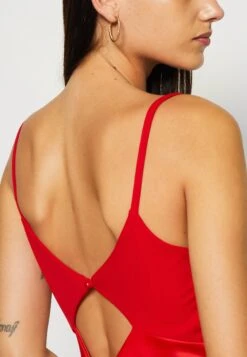 Wal G Moana Cut Out - Robe De Cocktail - Red 13 Wal G Moana Cut Out - Robe De Cocktail - Red -Wal G e0b6a45c6ac84763b80097cd2cbf4b6d