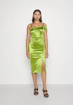 Wal G Peace Off Shoulder Midi - Robe De Soirée - Olive Green 12 Wal G Peace Off Shoulder Midi - Robe De Soirée - Olive Green -Wal G e62fc79aaaab4a0c941a5386759d1479