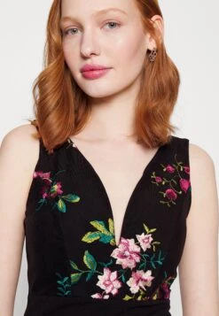Wal G Embroidered V Neck Rose Midi - Robe De Soirée - Black Floral -Wal G eca3eb6044384bd695f4a624a7362f06