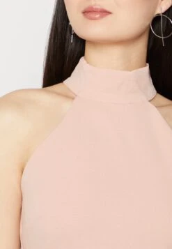 Wal G Sara Halter Neck Maxi Dress - Robe De Cocktail - Blush Pink 13 Wal G Sara Halter Neck Maxi Dress - Robe De Cocktail - Blush Pink -Wal G ee5ba3cb82ea4bdca9831ff238f8ae14