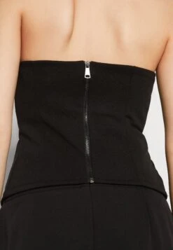 Wal G Liza V Neck - Débardeur - Black -Wal G ee6bec51e4164d3d8c1de5aaf85e7e32