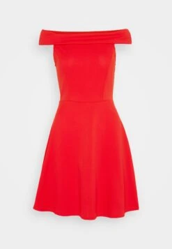 Wal G George Off Shoulder Skater - Robe En Jersey - Red -Wal G ef90703a46aa4003a6df670064a03f85