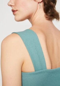 Wal G Noelle Off The Shoulder Skater - Robe En Jersey - Sage Green -Wal G fadf0ac398ed4f778ab675760fb5176d